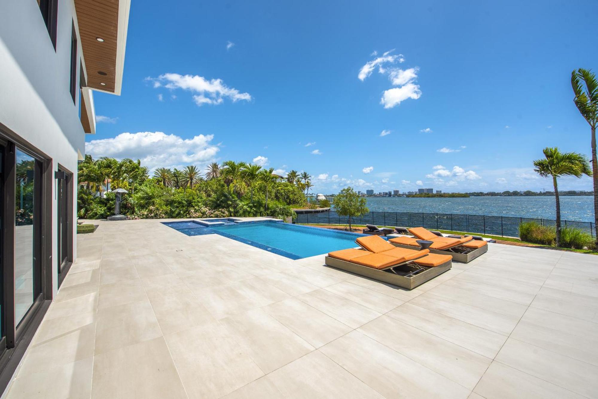 Indulge In Luxury Your Tranquil Resort Mansion Awaits In Vibrant Miami Βόρειο Μαϊάμι Εξωτερικό φωτογραφία